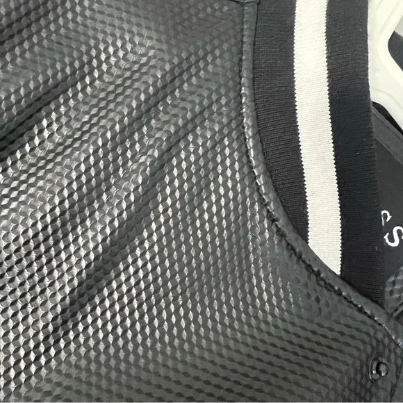 Guess Jacket - Picture 3 of 11